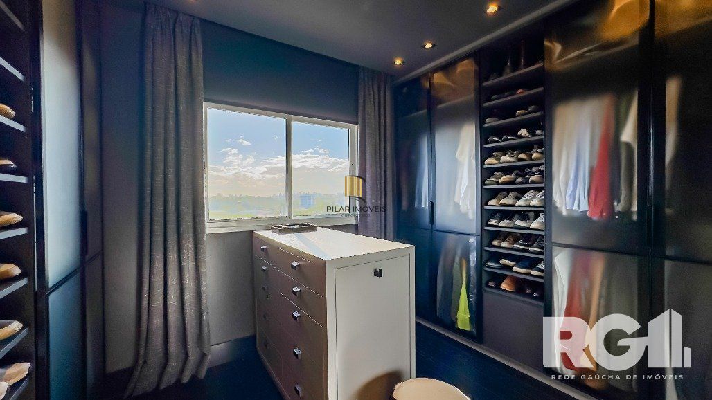 Exclusividade: Apartamento decorado por arquiteto, 102m² priv, 4 vagas com carregador carro eletrico instalado, infra completa no Central Parque