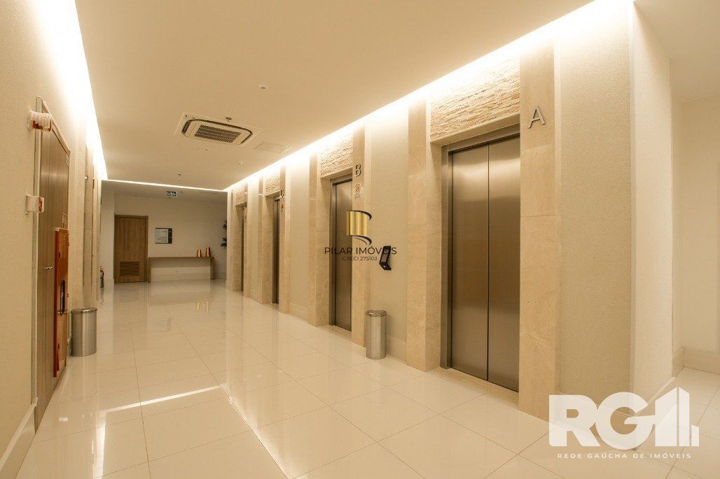 Sala para venda e locação no Medplex,  33 m2 andar alto.