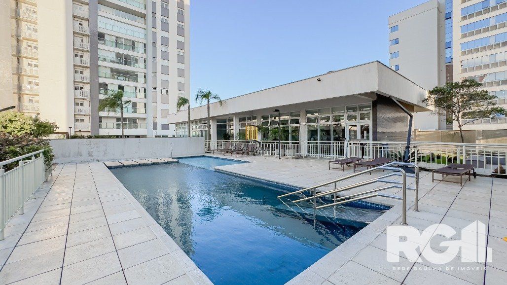 Exclusividade: Apartamento decorado por arquiteto, 102m² priv, 4 vagas com carregador carro eletrico instalado, infra completa no Central Parque