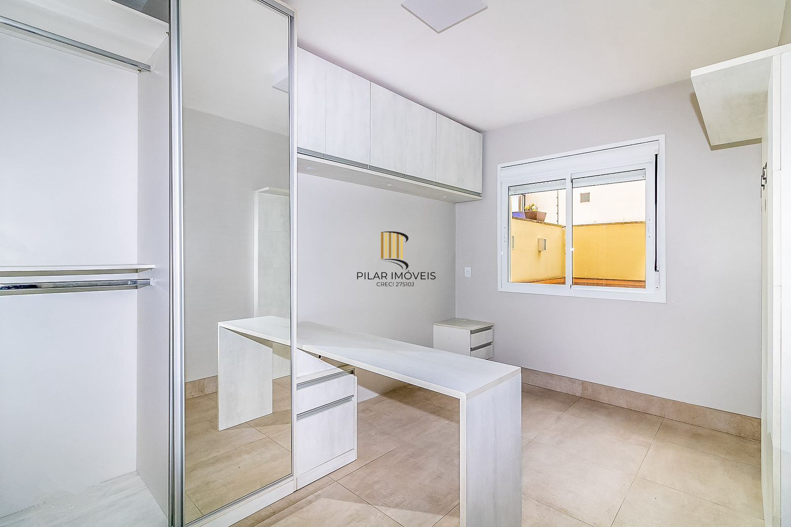 Apartamento Garden, no Petrópolis.