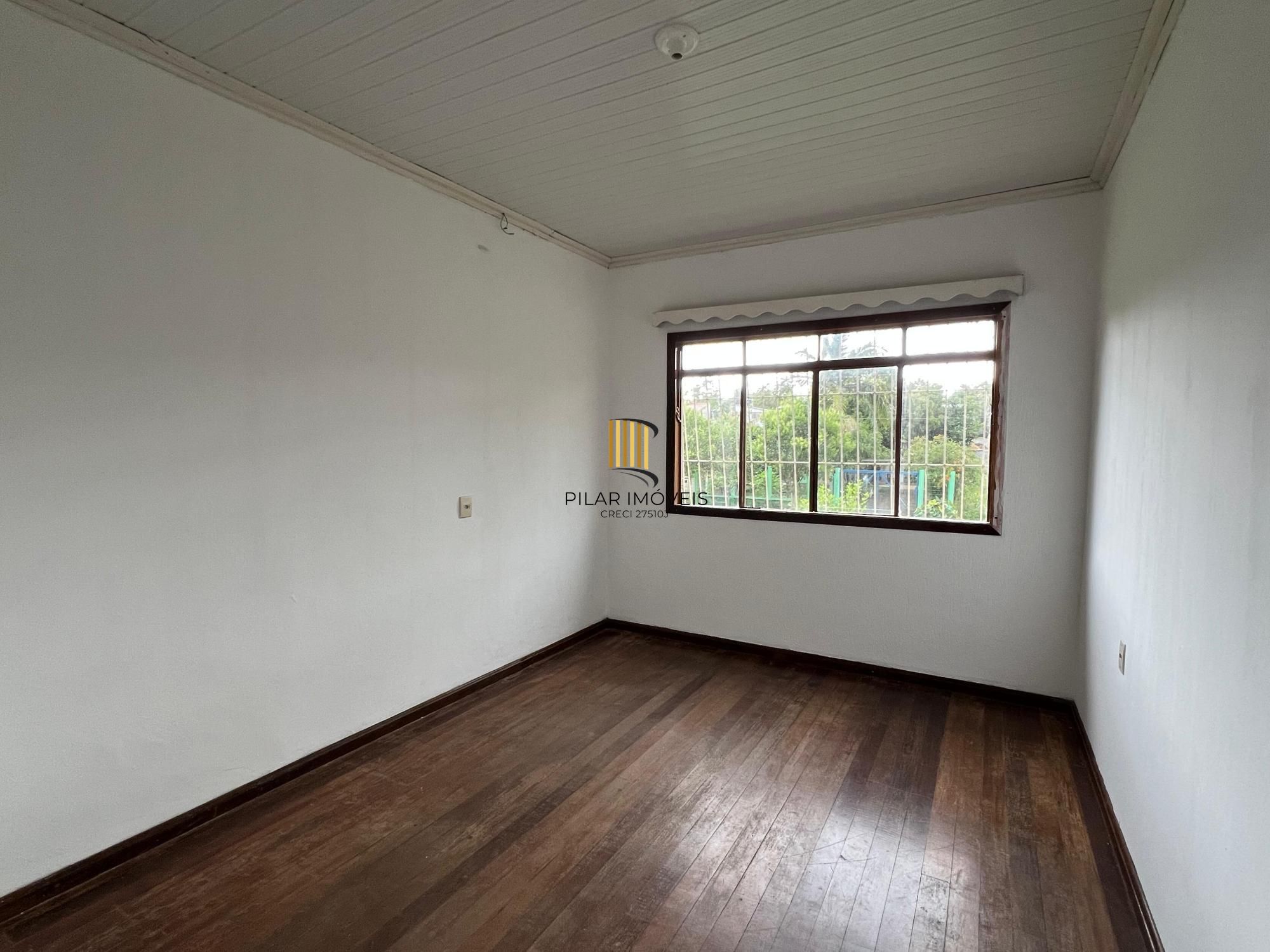 Chácara a venda com casa de 170 m2, terreno com 968 m2 em  Nova Santa Rita