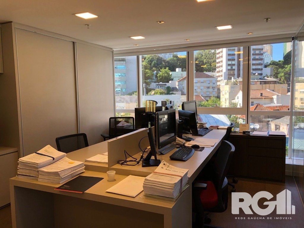 Sala para alugar totalmente mobiliada e decorada, 52 m² privativos divididos em 2 ambientes com vaga.