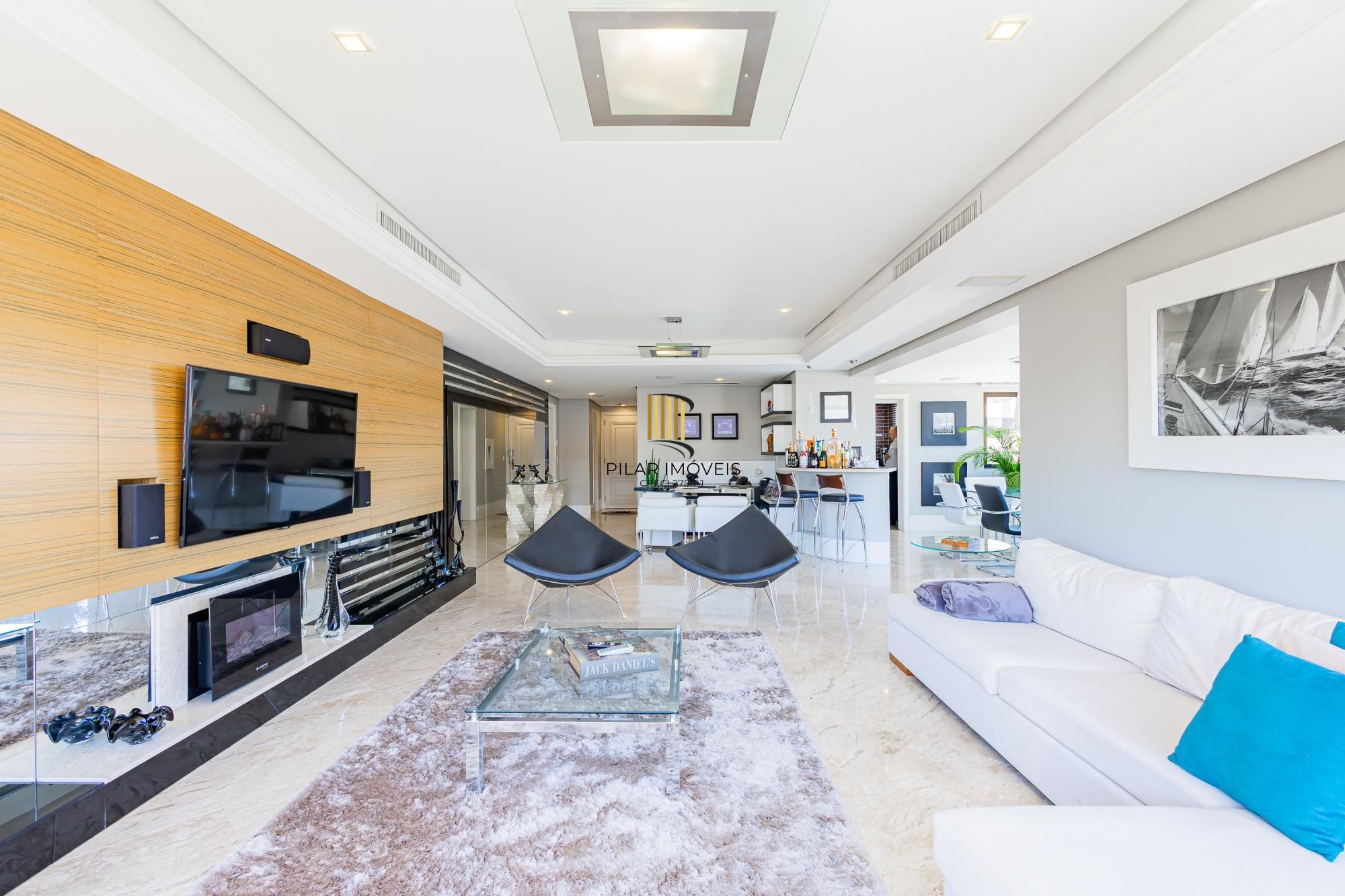 Espetacular apartamento 3 suítes 3 vagas com infra completa no Moinhos de Vento
