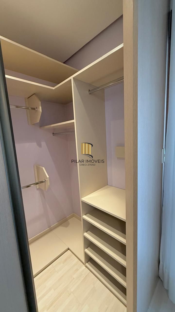 Apartamento a venda de 105 m2 2 dormitórios sendo 1 suíte e 2 vagas individuais no bairro Petrópolis.