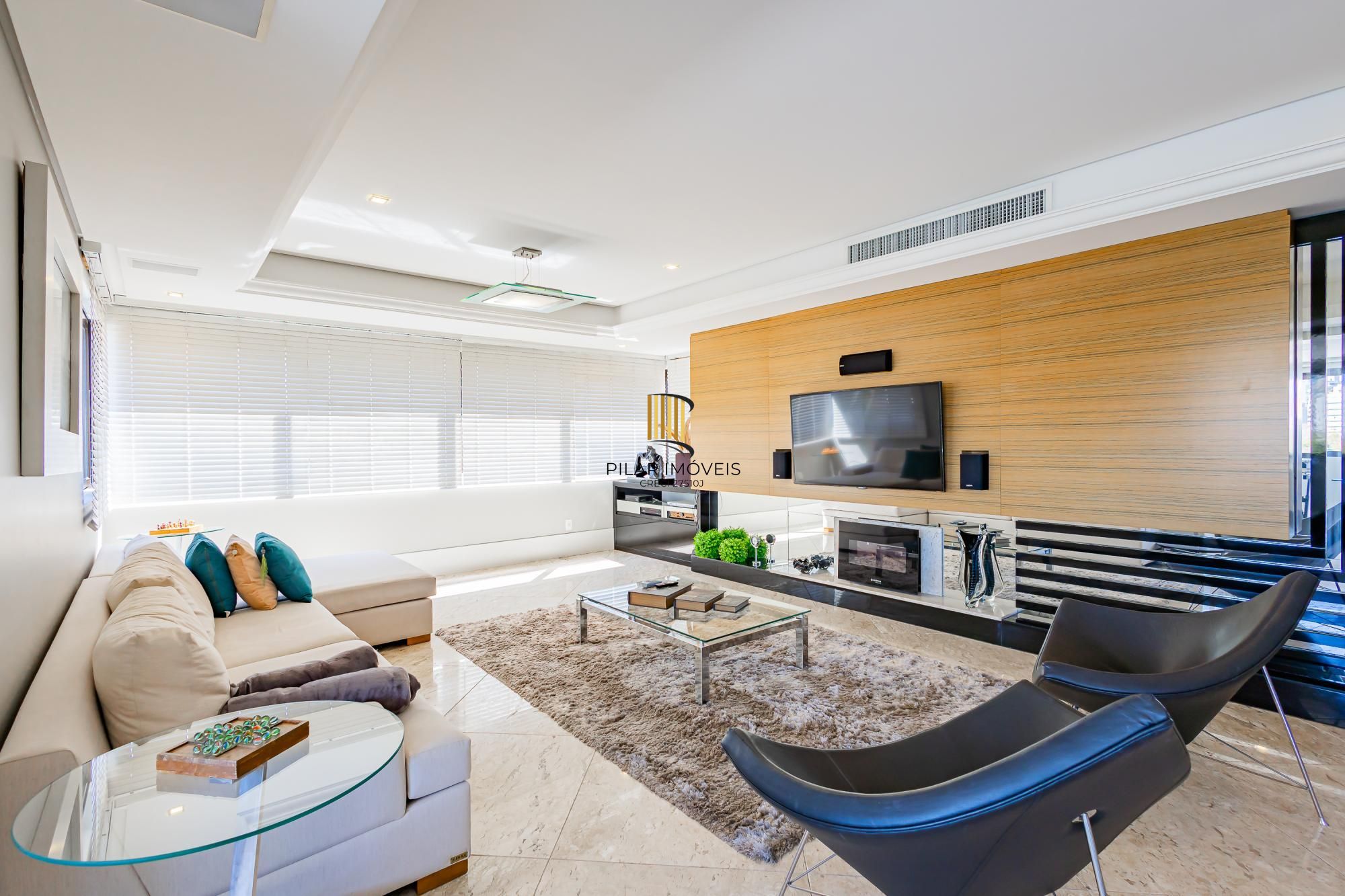 Espetacular apartamento 3 suítes 3 vagas com infra completa no Moinhos de Vento
