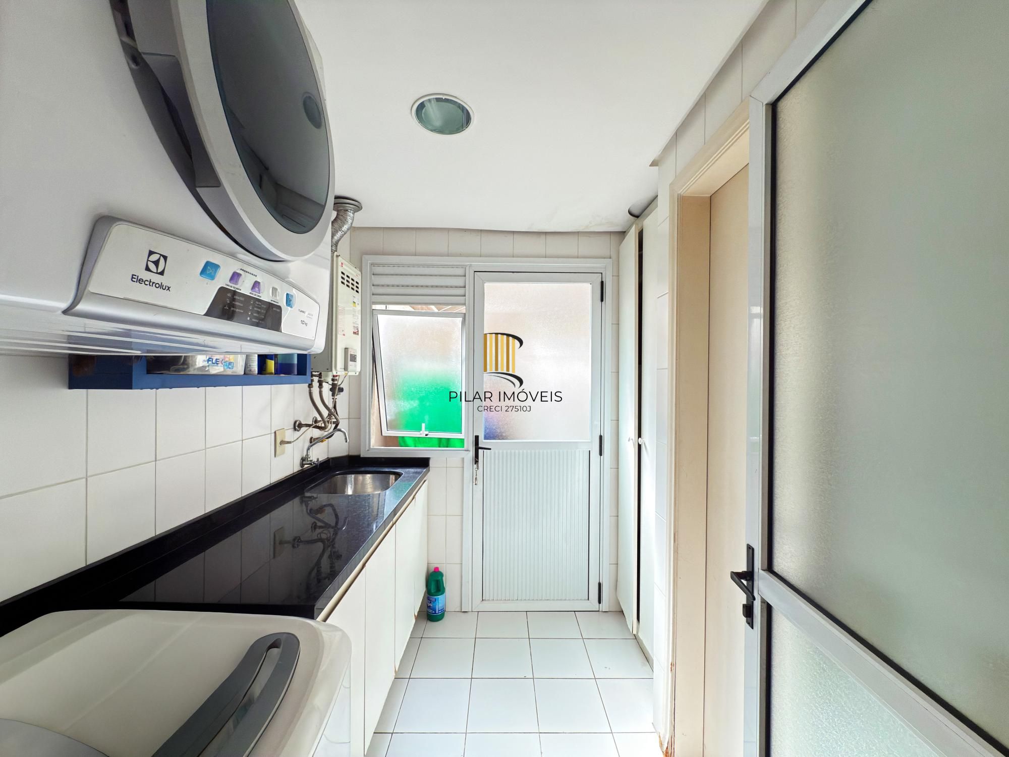 Casa lindíssima no Terra Mater à venda 3 dorm, Lareira e 2 vagas