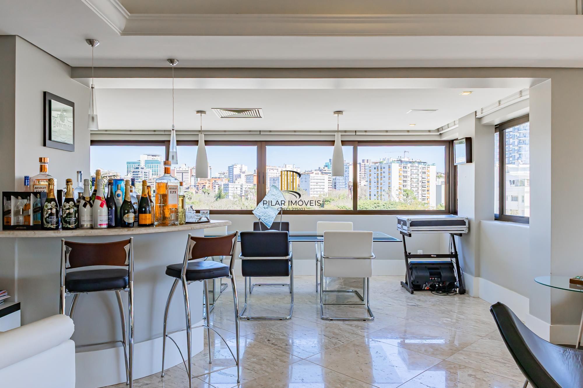 Espetacular apartamento 3 suítes 3 vagas com infra completa no Moinhos de Vento