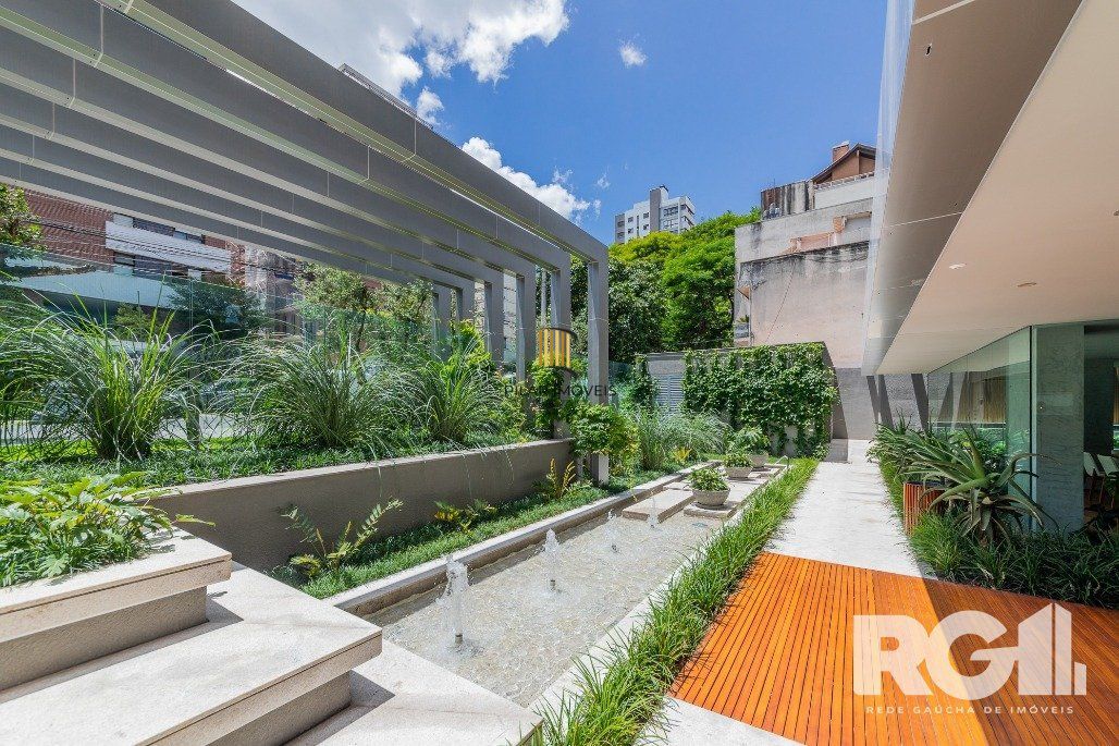 Apartamento de alto padrão construtivo 159 m2 com 3 suítes com 3 vagas no bairro Auxiliadora.