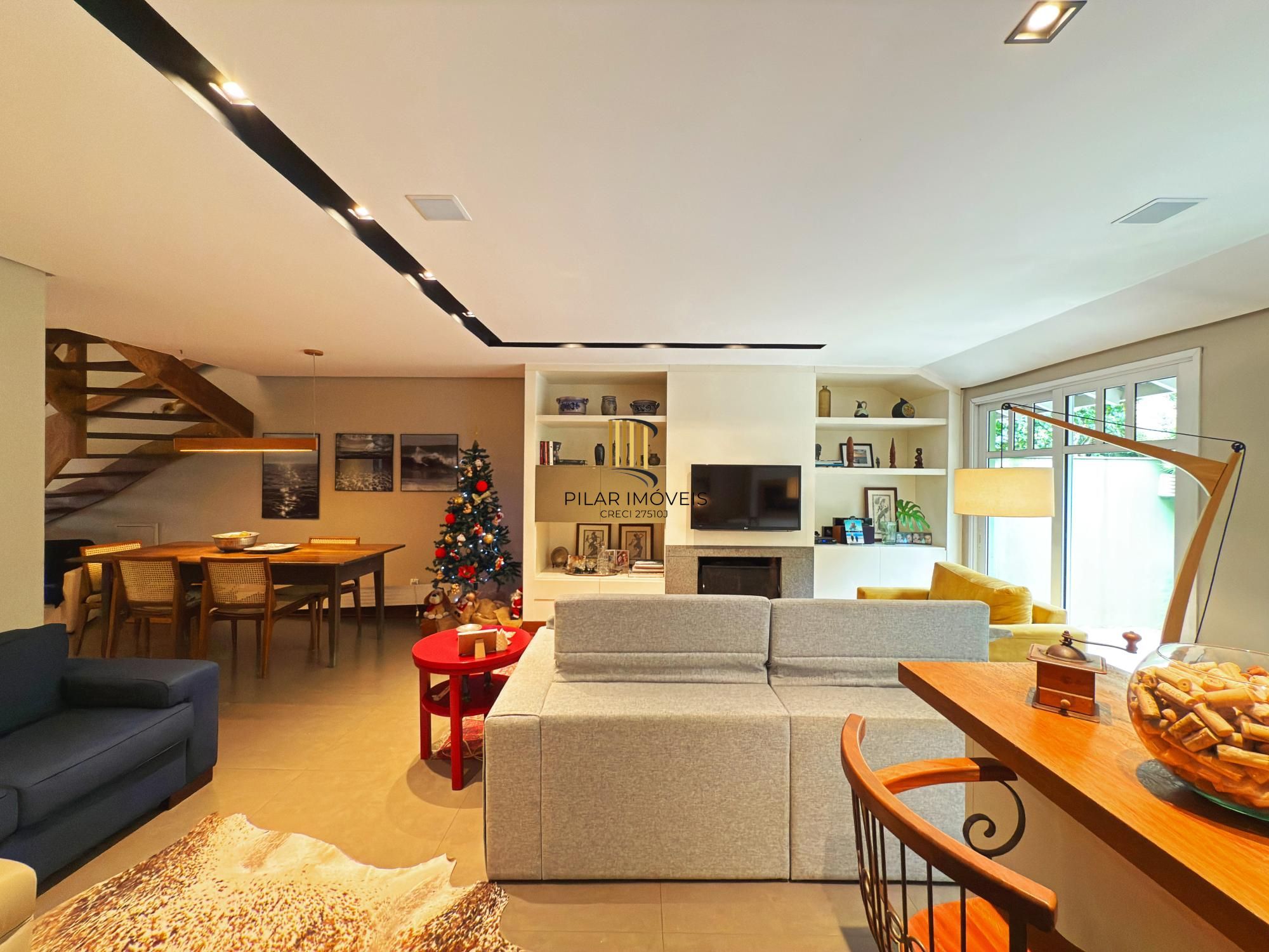 Casa lindíssima no Terra Mater à venda 3 dorm, Lareira e 2 vagas