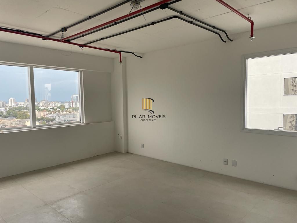 Sala para venda e locação no Medplex,  33 m2 andar alto.