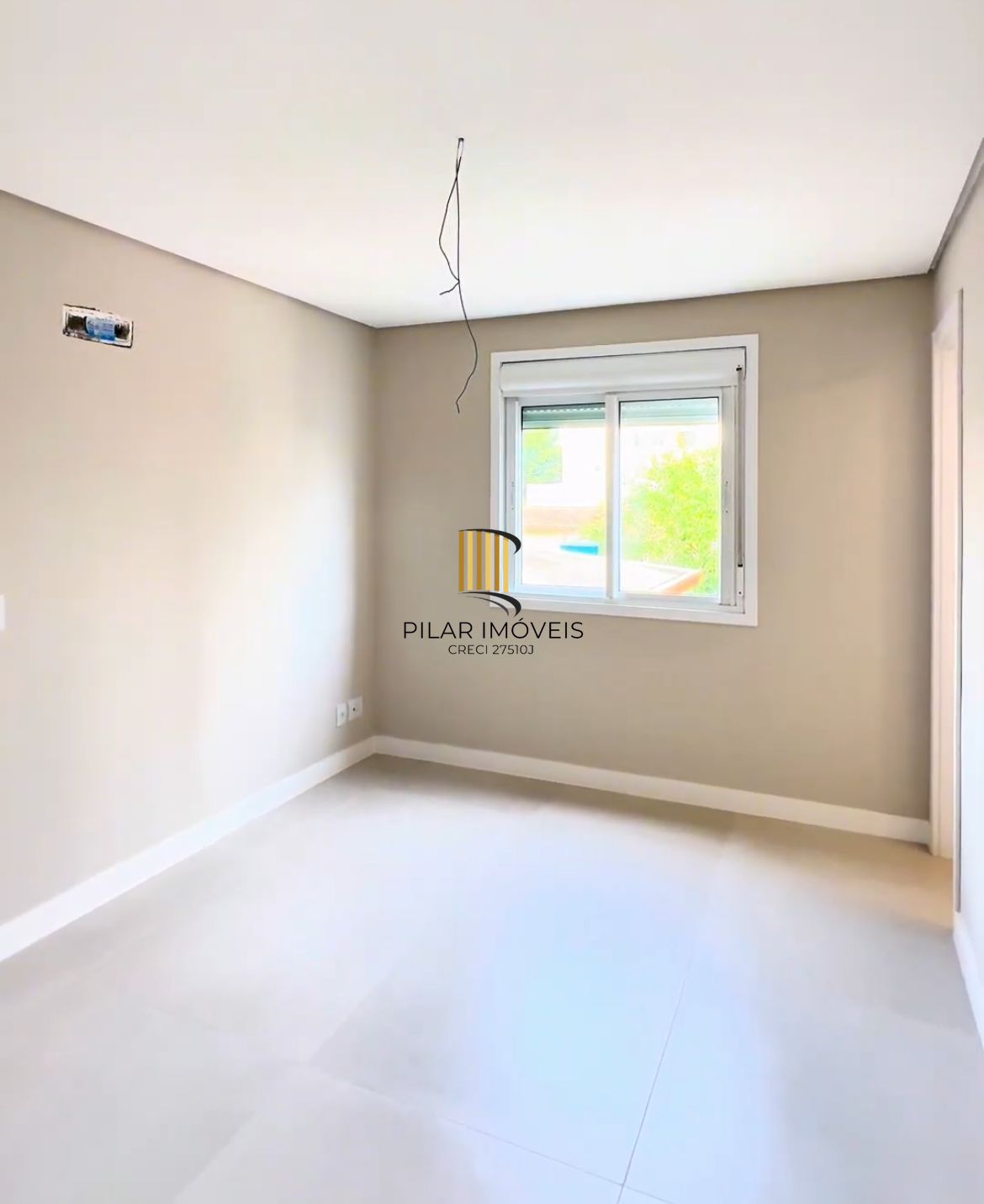 GARDEN À VENDA !! Proximo ao shopping Iguatemi, 164m2 privativos, 3 suites, espaço gourmet c/ churrasqueira, sistema de aspiração de pó instalado, 3 vagas de garagem, infra c/ salão de festas montado e equipado, espaço fitness, bicicletário, portaria 24H