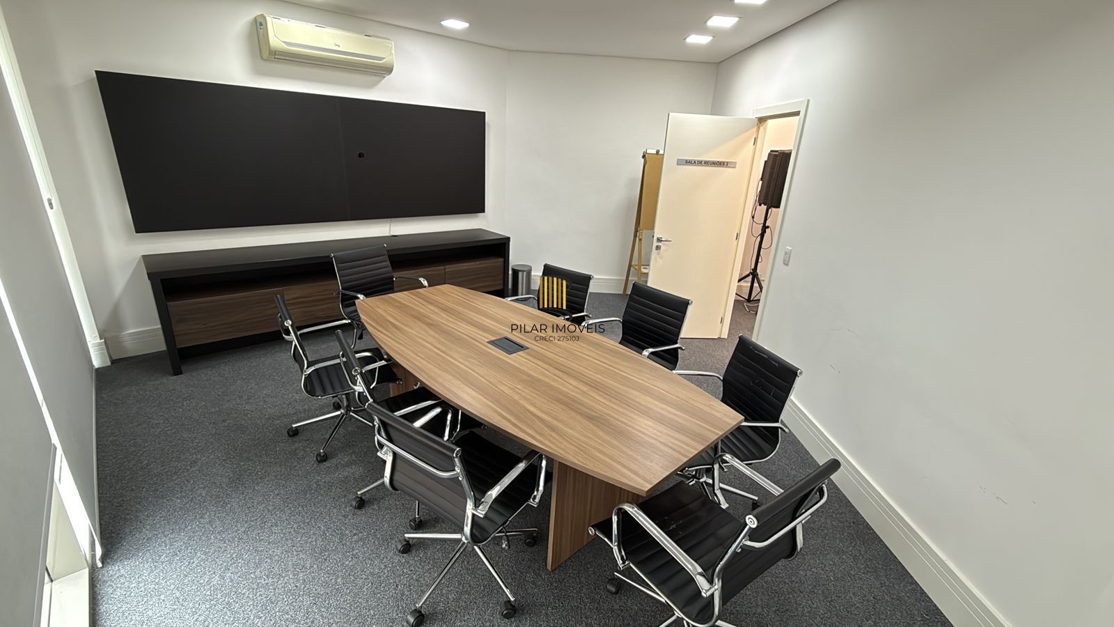 Sala comercial c/garagem coberta e depósito no Moinhos Chroma