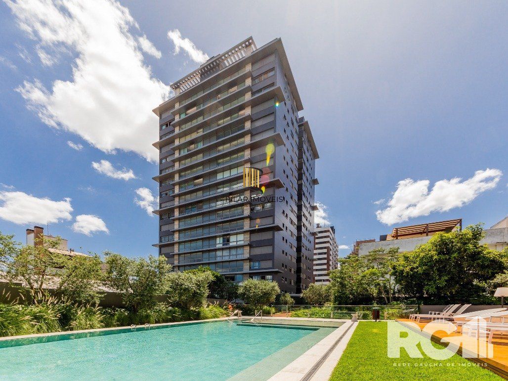 Apartamento de alto padrão construtivo 159 m2 com 3 suítes com 3 vagas no bairro Auxiliadora.