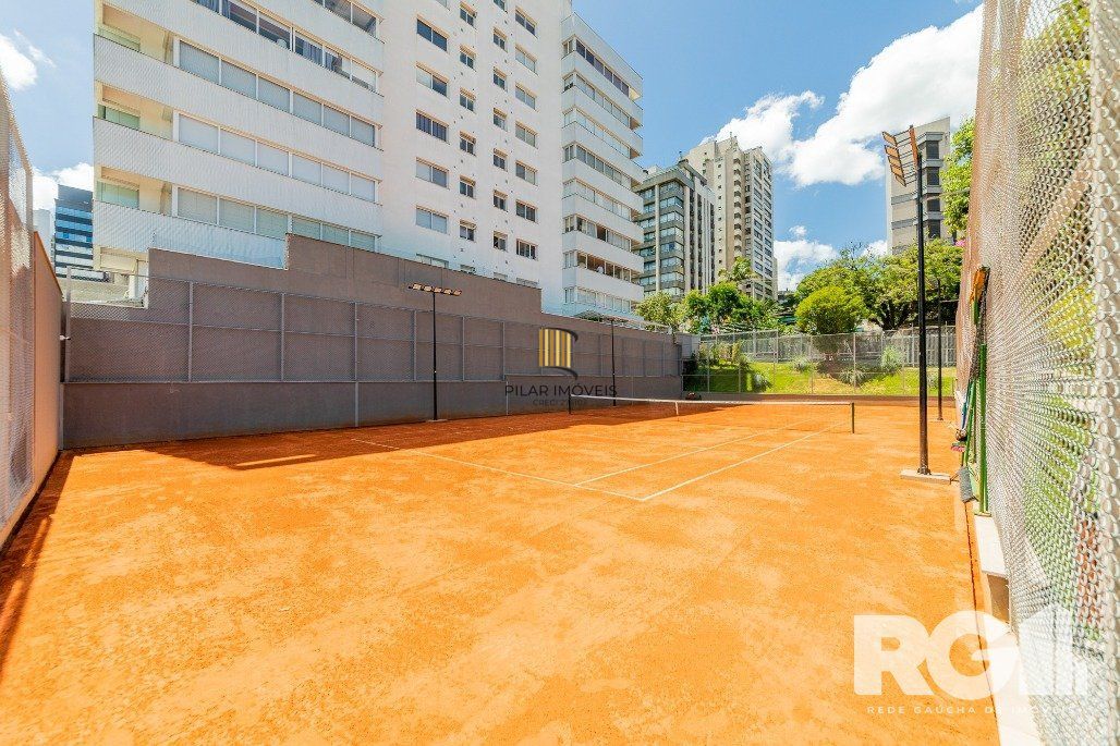 Apartamento de alto padrão construtivo 159 m2 com 3 suítes com 3 vagas no bairro Auxiliadora.