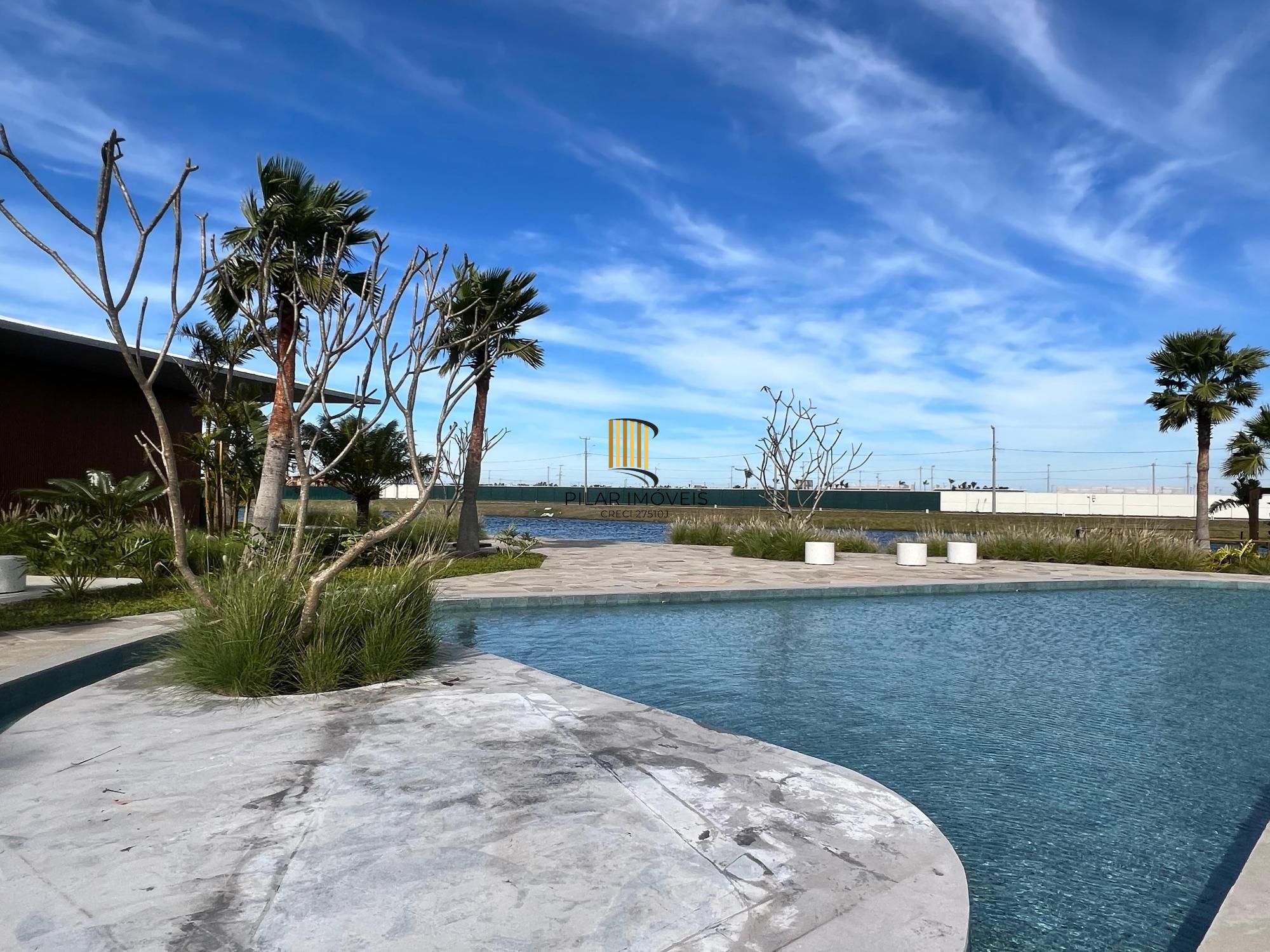 Lote molhado a venda no condomínio Zen Resort Concept.