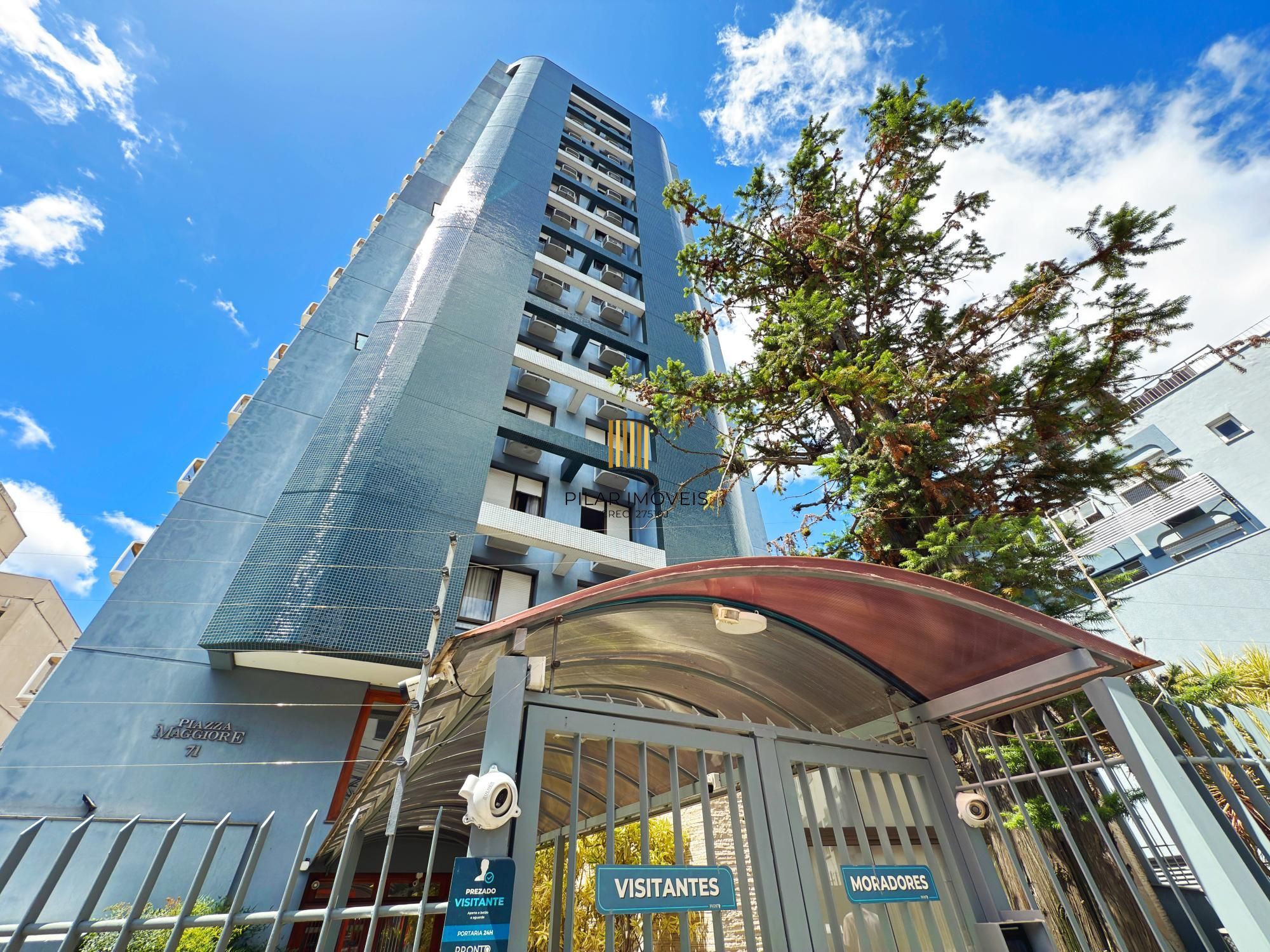 Porteira Fechada Belíssimo apartamento mobiliado e decorado 2 dorm 2 vagas c/piscina