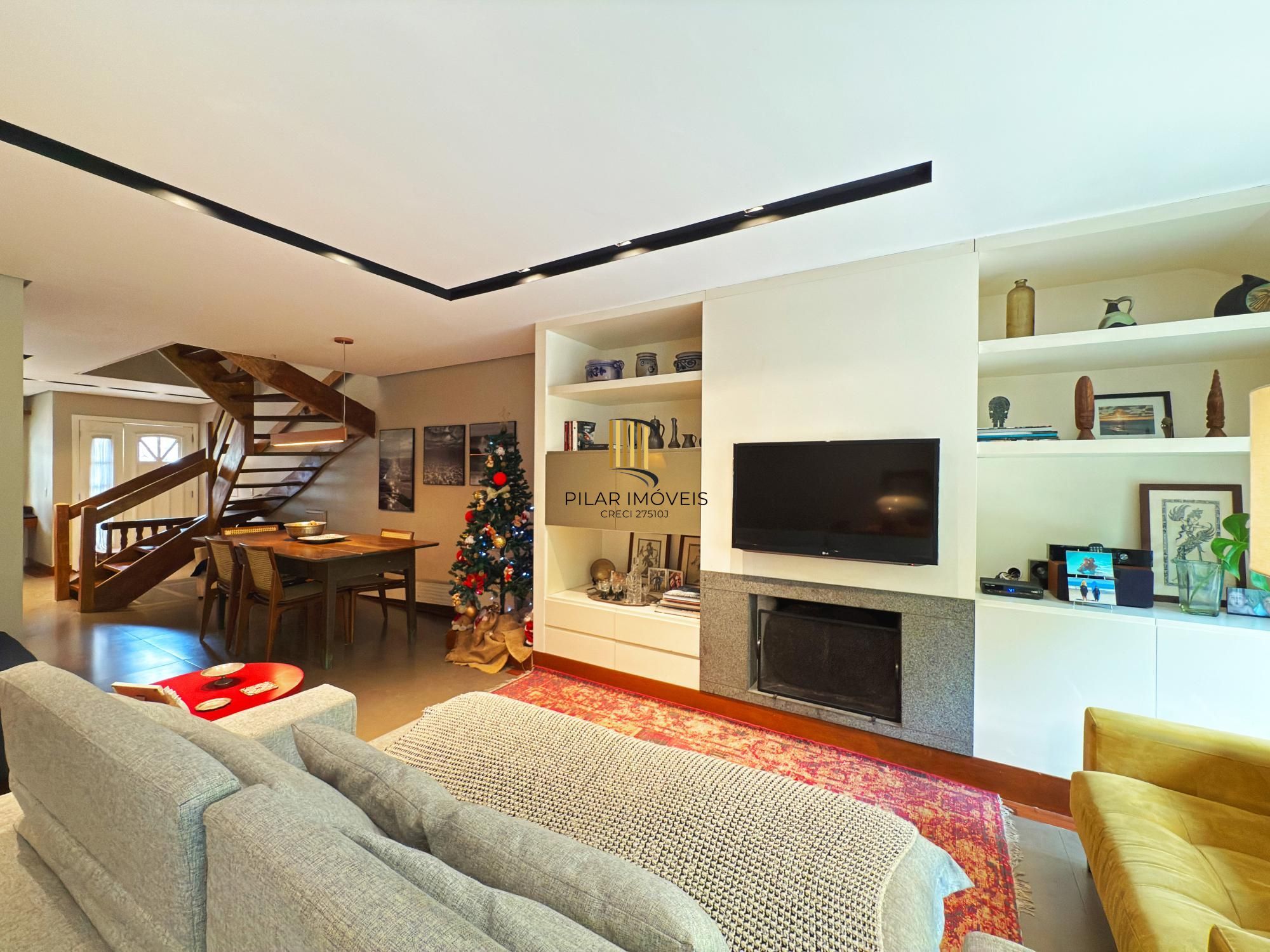 Casa lindíssima no Terra Mater à venda 3 dorm, Lareira e 2 vagas