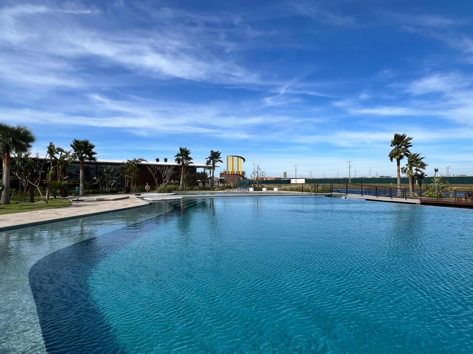 Lote molhado a venda no condomínio Zen Resort Concept.