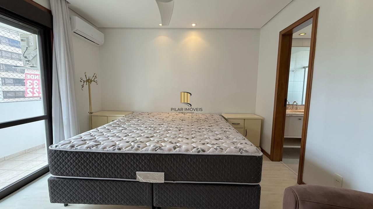 Apartamento a venda de 105 m2 2 dormitórios sendo 1 suíte e 2 vagas individuais no bairro Petrópolis.