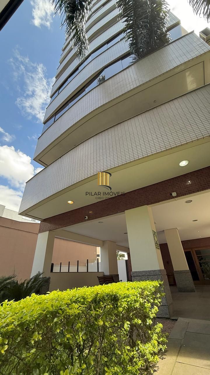 Apartamento a venda de 105 m2 2 dormitórios sendo 1 suíte e 2 vagas individuais no bairro Petrópolis.