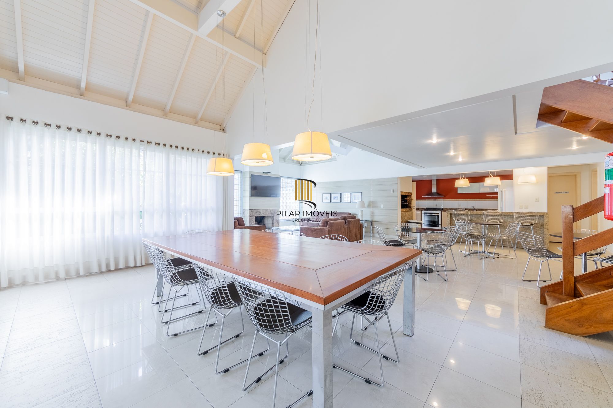 Casa lindíssima no Terra Mater à venda 3 dorm, Lareira e 2 vagas