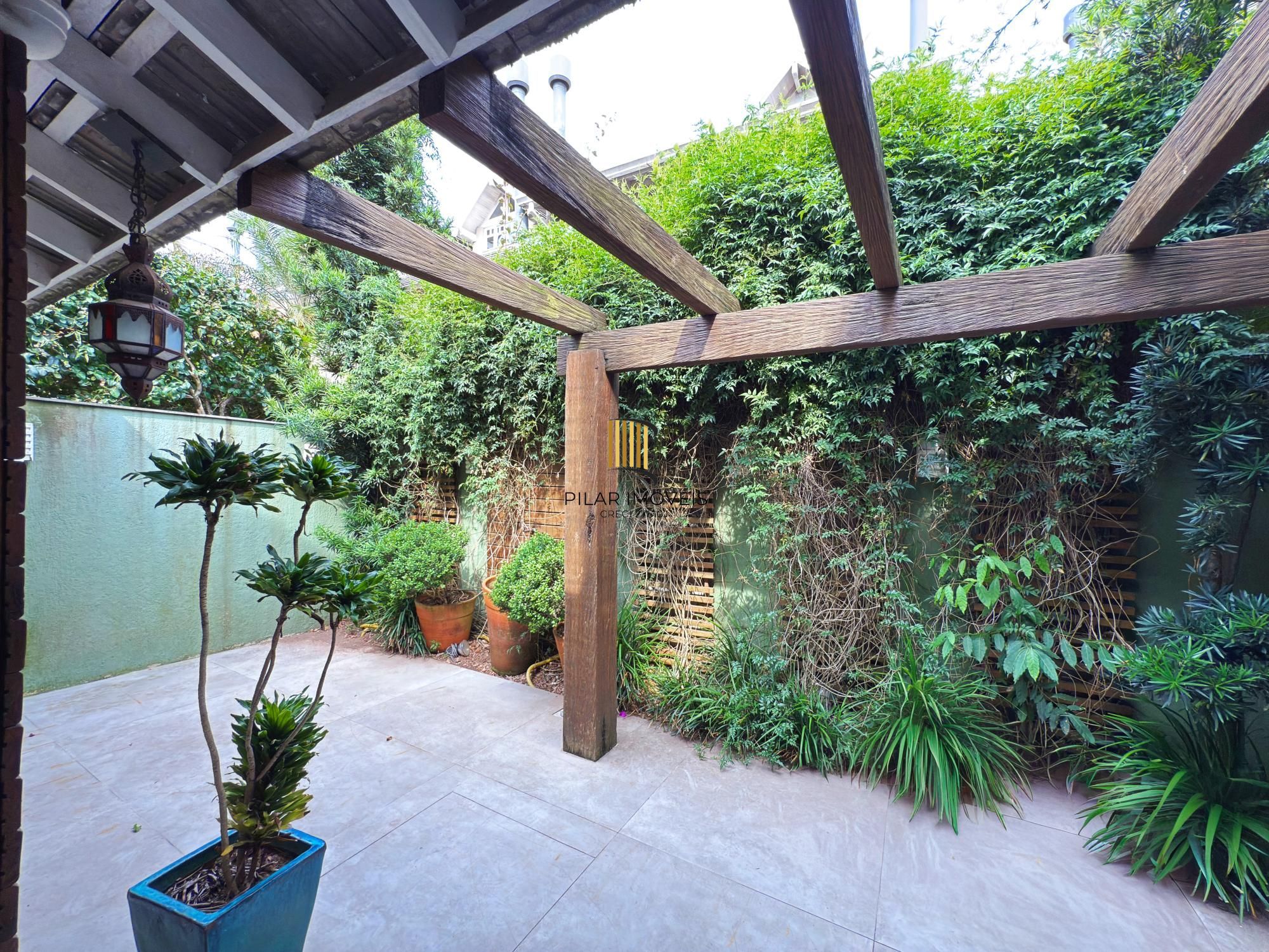 Casa lindíssima no Terra Mater à venda 3 dorm, Lareira e 2 vagas