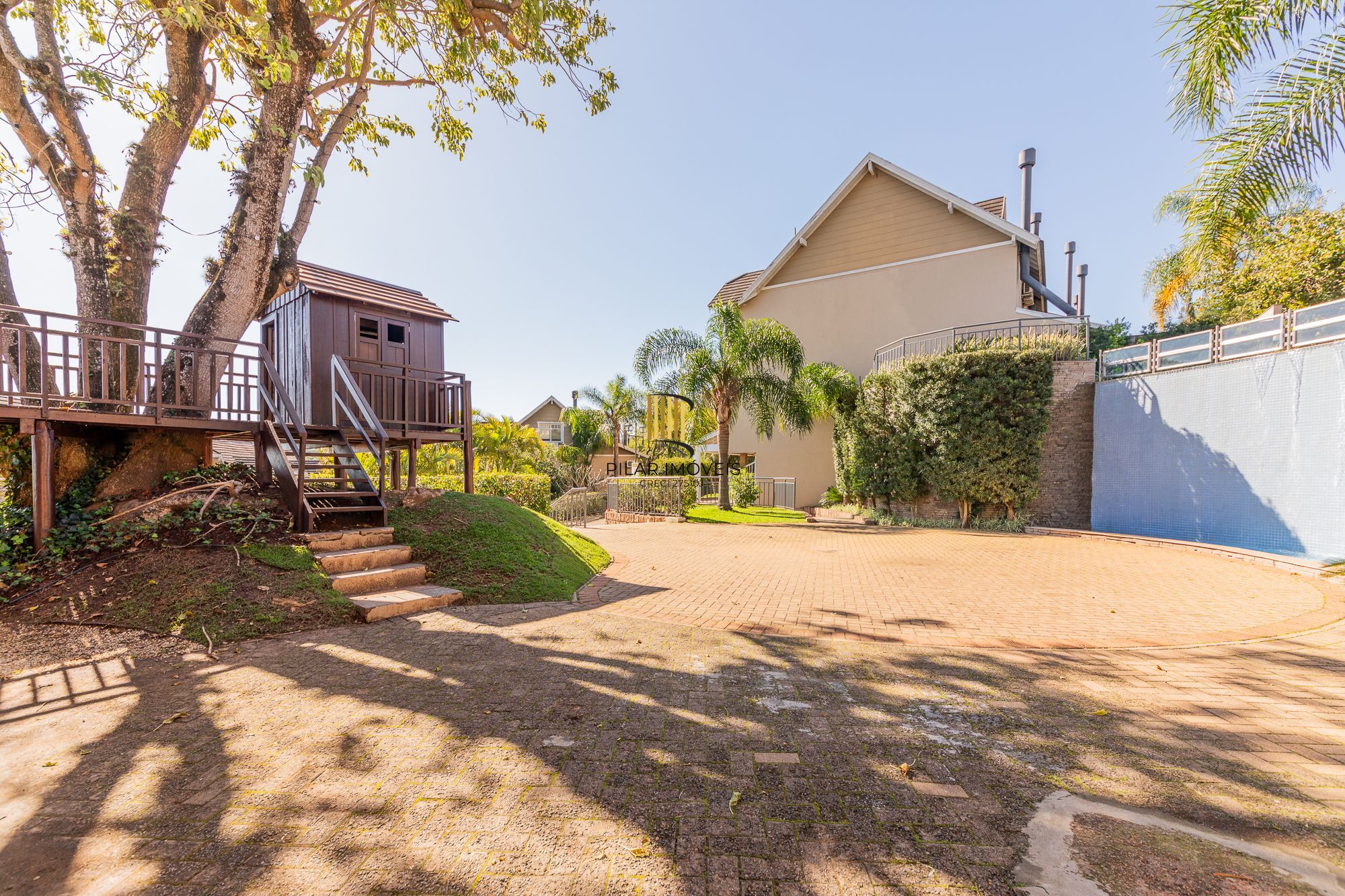 Casa lindíssima no Terra Mater à venda 3 dorm, Lareira e 2 vagas