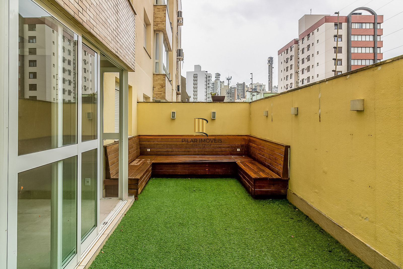 Apartamento Garden, no Petrópolis.