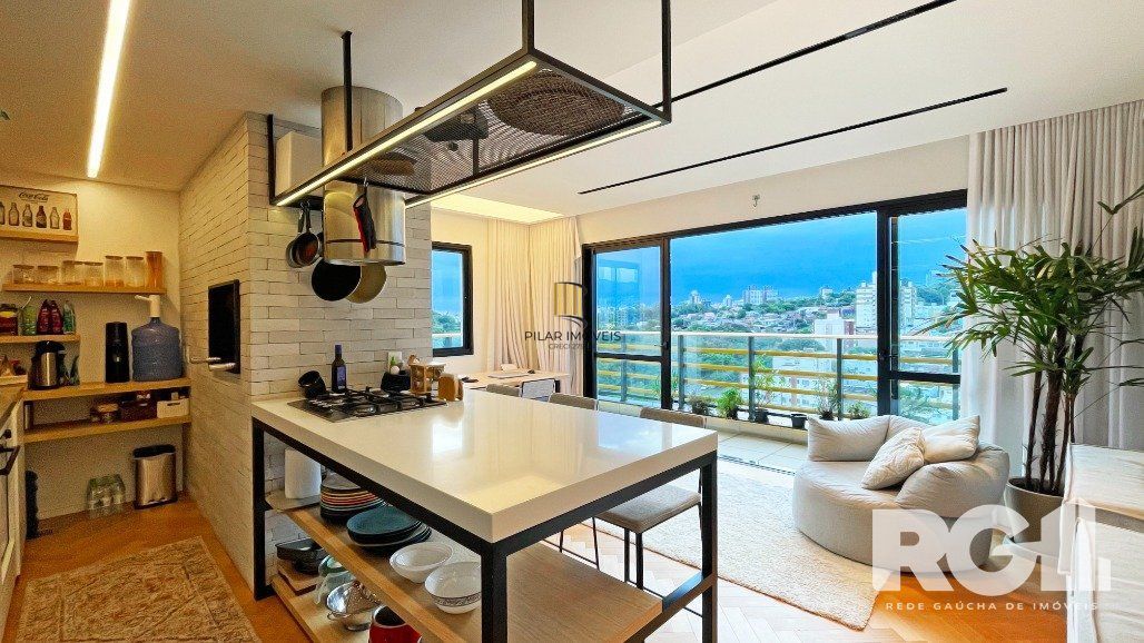 Apartamento de 72 m2 para alugar com 1 suíte, banheiro social com depósito e 2 vagas, finamente mobiliado e decorado. - Pilar Imóveis