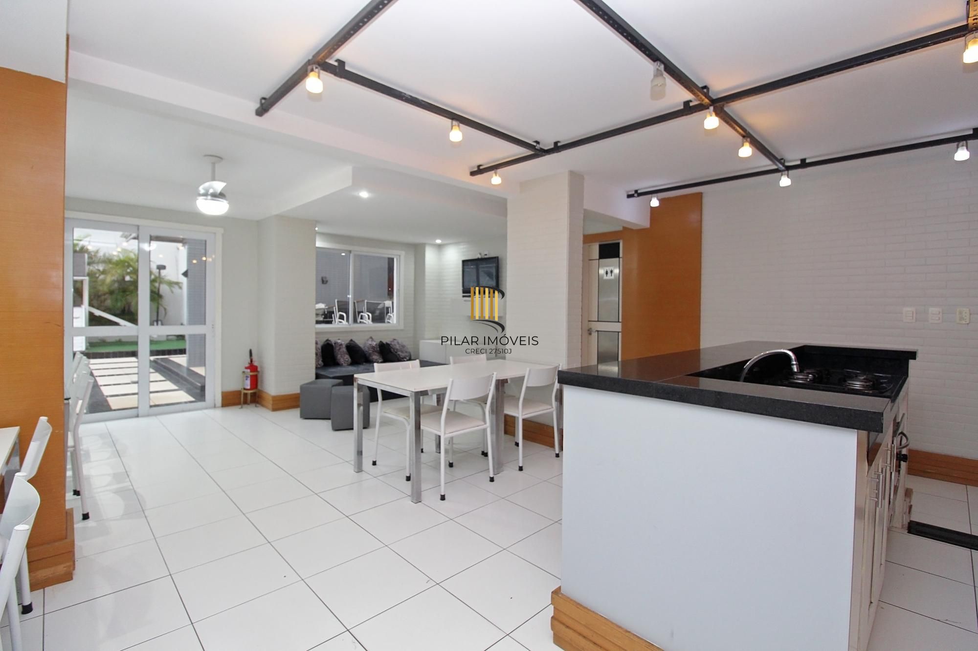 Apartamento 1 dormitório c/vaga escriturada coberta e infra completa no Rio Branco