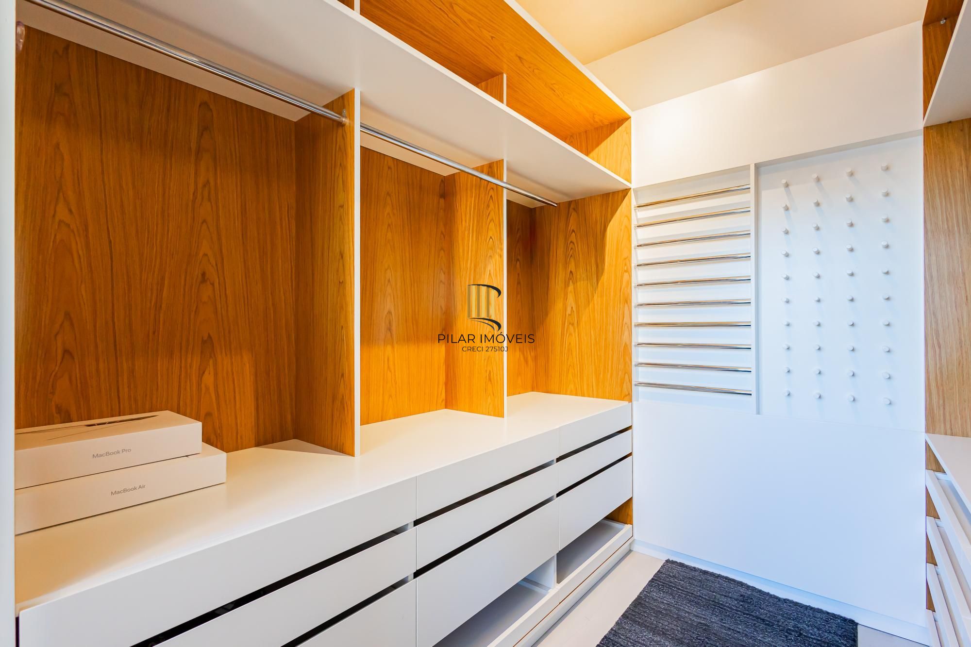 Espetacular apartamento finamente decorado e mobiliado por arquiteto renomado com 3 vagas próx. Rua Nova Iorque