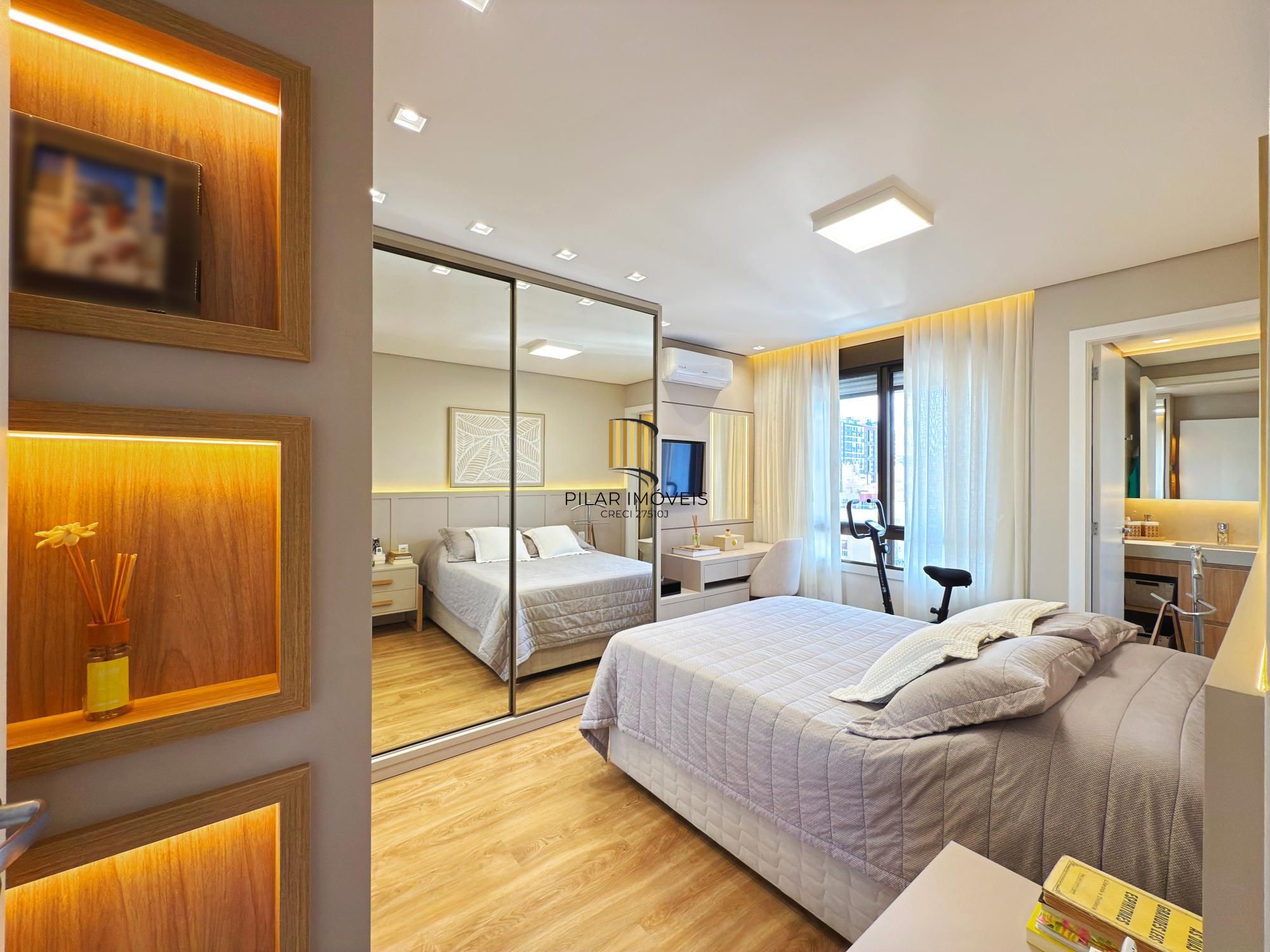 Porteira Fechada Belíssimo apartamento mobiliado e decorado 2 dorm 2 vagas c/piscina