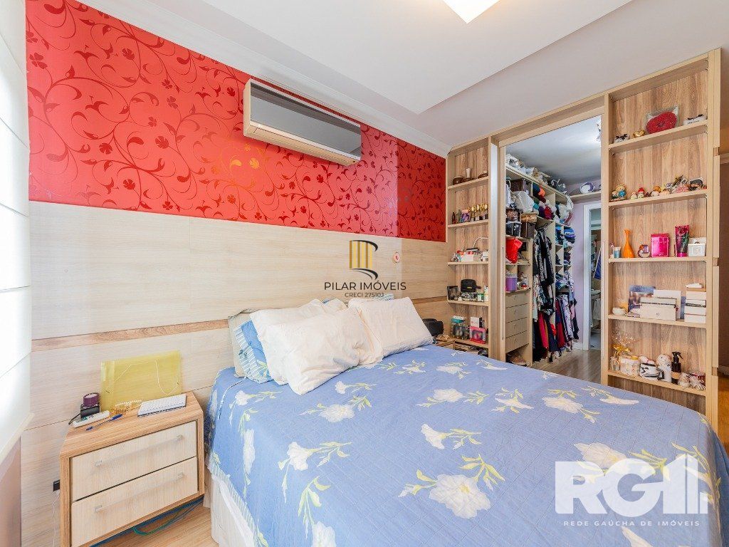 EXCLUSIVIDADE  Belíssima casa de 4 suítes + gabinete no condomínio fechado Terra Mater com vista exuberante para o bosque, próximo da portaria e infraestrutura.