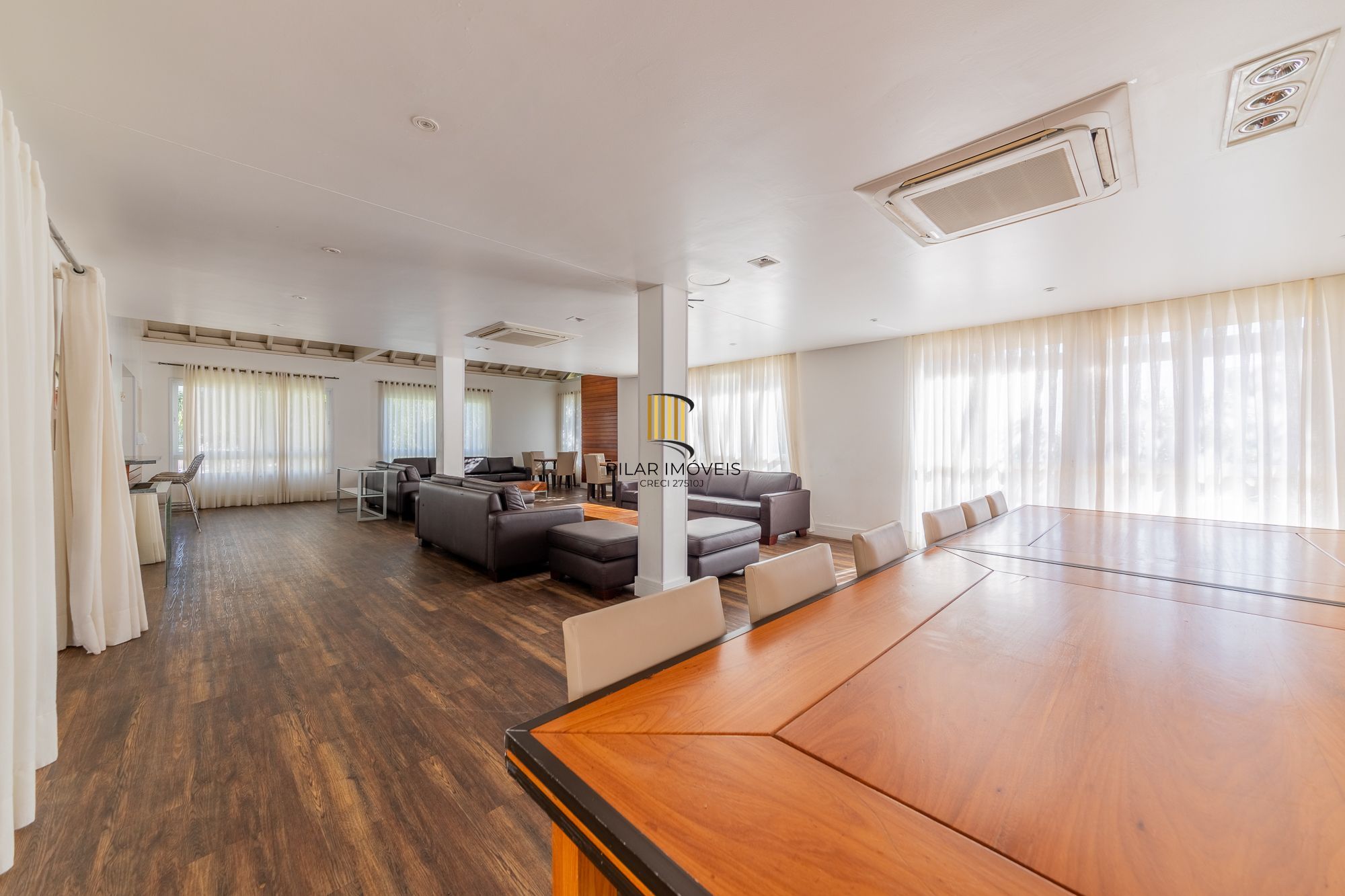 Casa lindíssima no Terra Mater à venda 3 dorm, Lareira e 2 vagas