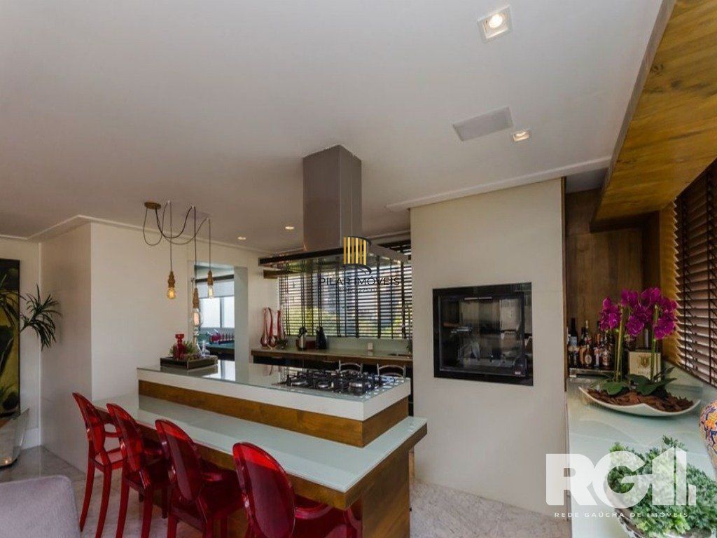 Apartamento 4 dormitórios no bairro Rio Branco