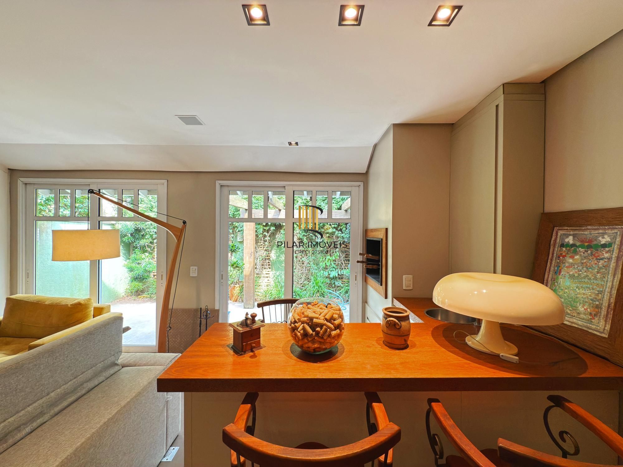 Casa lindíssima no Terra Mater à venda 3 dorm, Lareira e 2 vagas