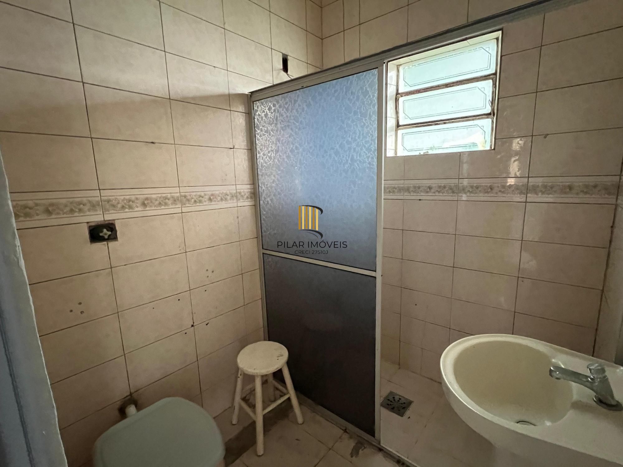 Chácara a venda com casa de 170 m2, terreno com 968 m2 em  Nova Santa Rita