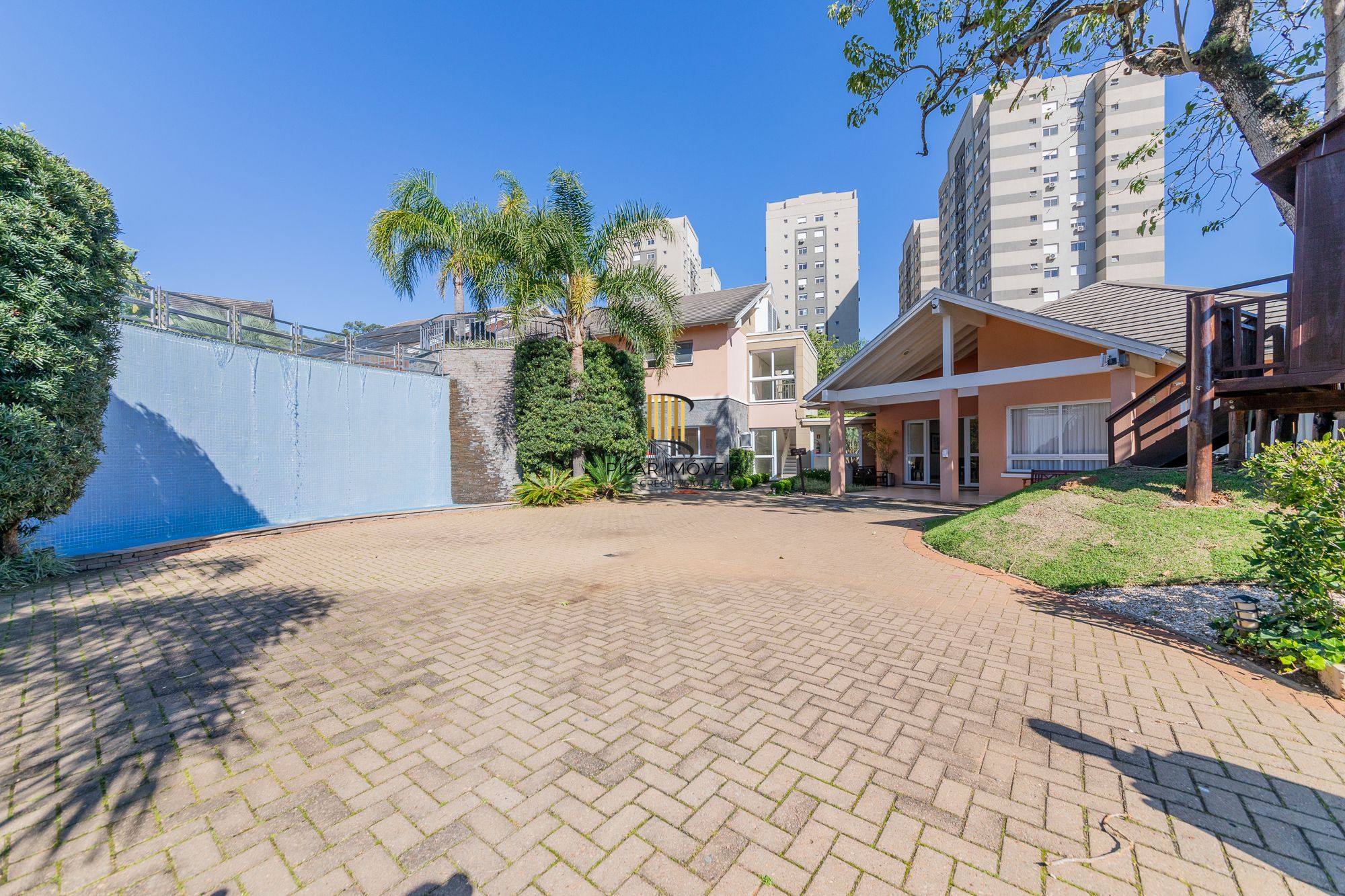 Casa lindíssima no Terra Mater à venda 3 dorm, Lareira e 2 vagas