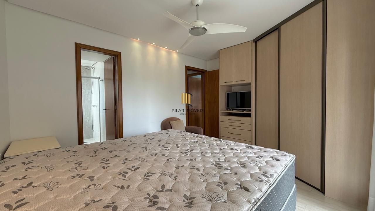 Apartamento a venda de 105 m2 2 dormitórios sendo 1 suíte e 2 vagas individuais no bairro Petrópolis.