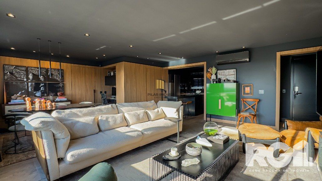 Exclusividade: Apartamento decorado por arquiteto, 102m² priv, 4 vagas com carregador carro eletrico instalado, infra completa no Central Parque