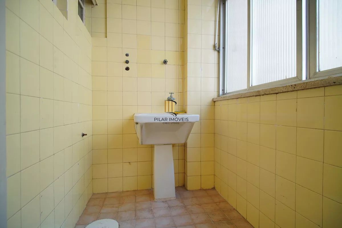 Apartamento com 70 m², 2 dormitórios, sem vaga de garagem, ótima localização no Higienópolis.