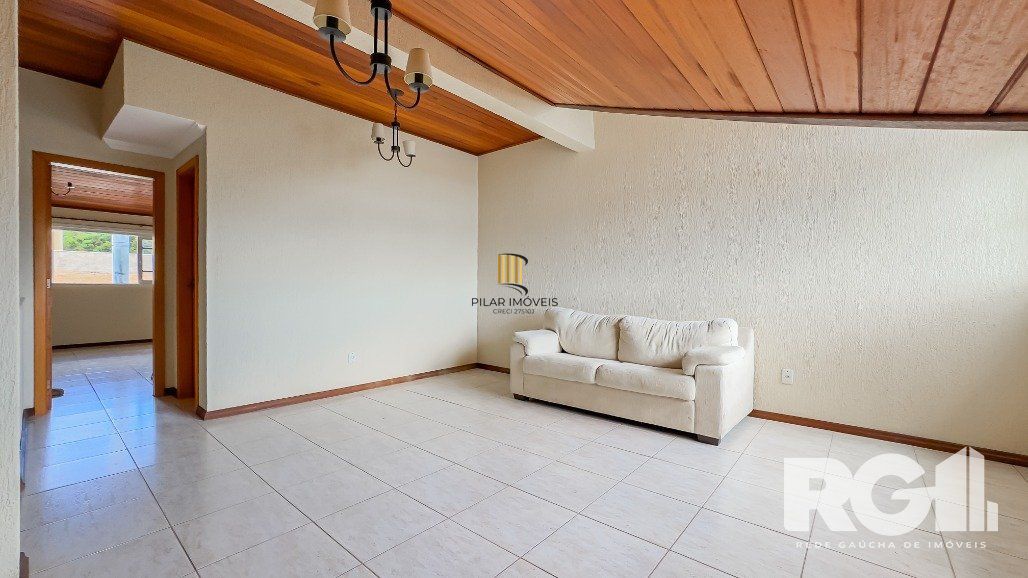Linda casa de 282 m2 com 4 dormitórios, sendo 3 suítes e a suíte master no Chácara das Pedras.