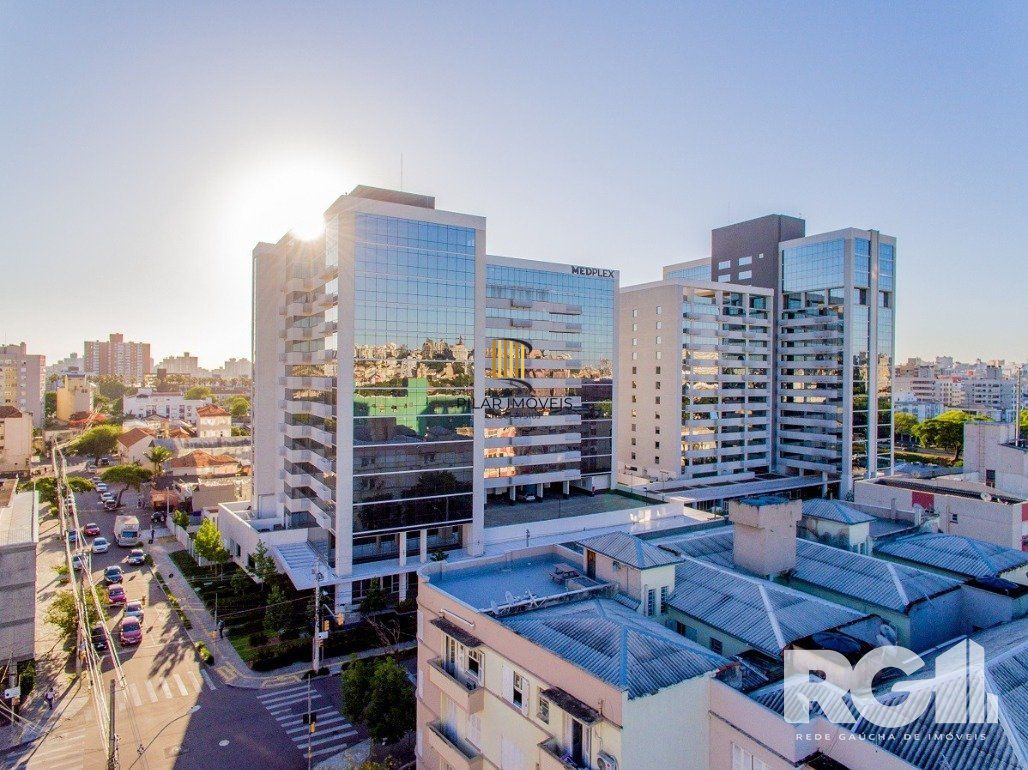 Sala para venda e locação no Medplex,  33 m2 andar alto.