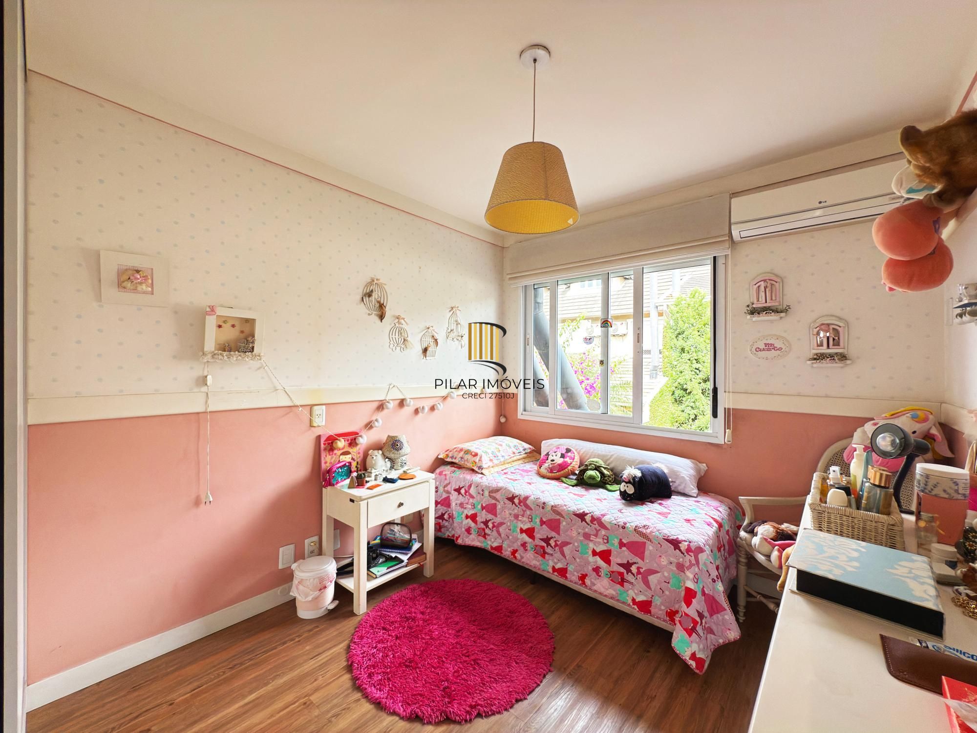 Casa lindíssima no Terra Mater à venda 3 dorm, Lareira e 2 vagas