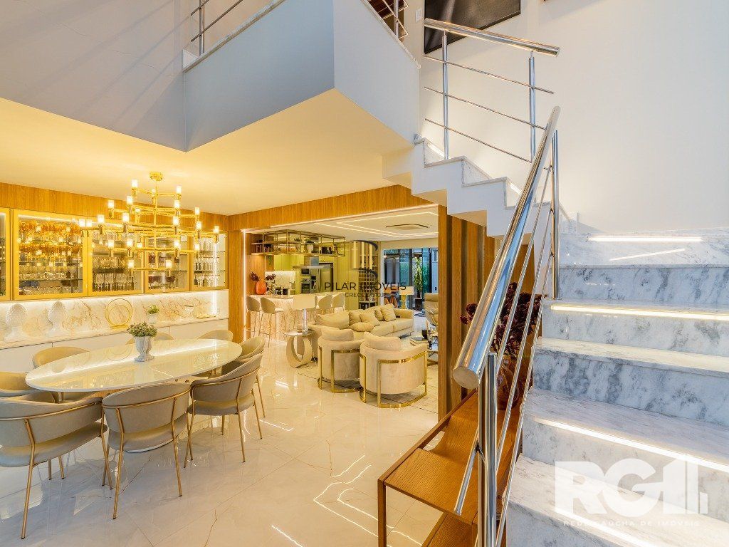 Espetacular residência MOBILIADA E DECORADA de ALTO LUXO - elementos de altíssima qualidade tanto nas pedras quanto na marcenaria no BuenaVista Condomínio Parque em Viamão.