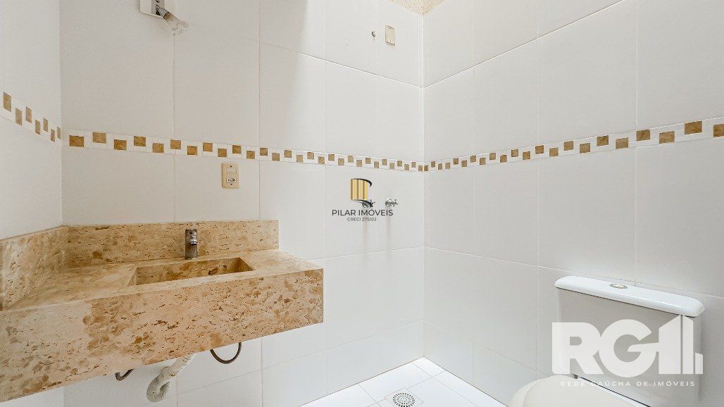 Linda casa de 282 m2 com 4 dormitórios, sendo 3 suítes e a suíte master no Chácara das Pedras.