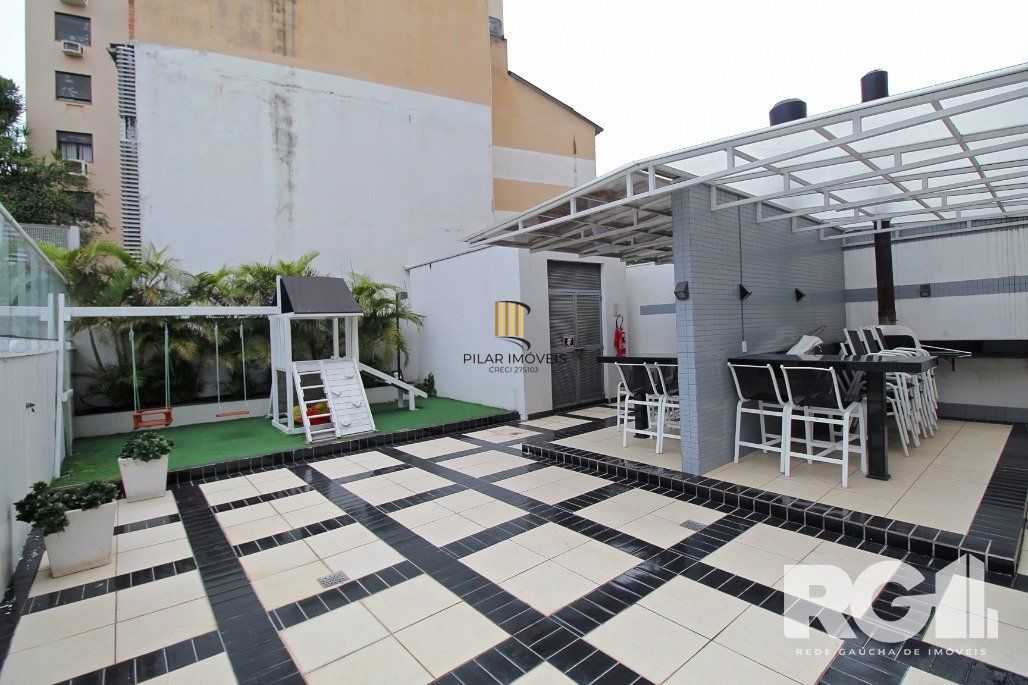 Apartamento de 1 dormitório com suíte americana, 1 vaga de garagem coberta Mobiliado e decorado.
