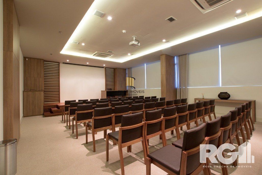 Sala para venda e locação no Medplex,  33 m2 andar alto.