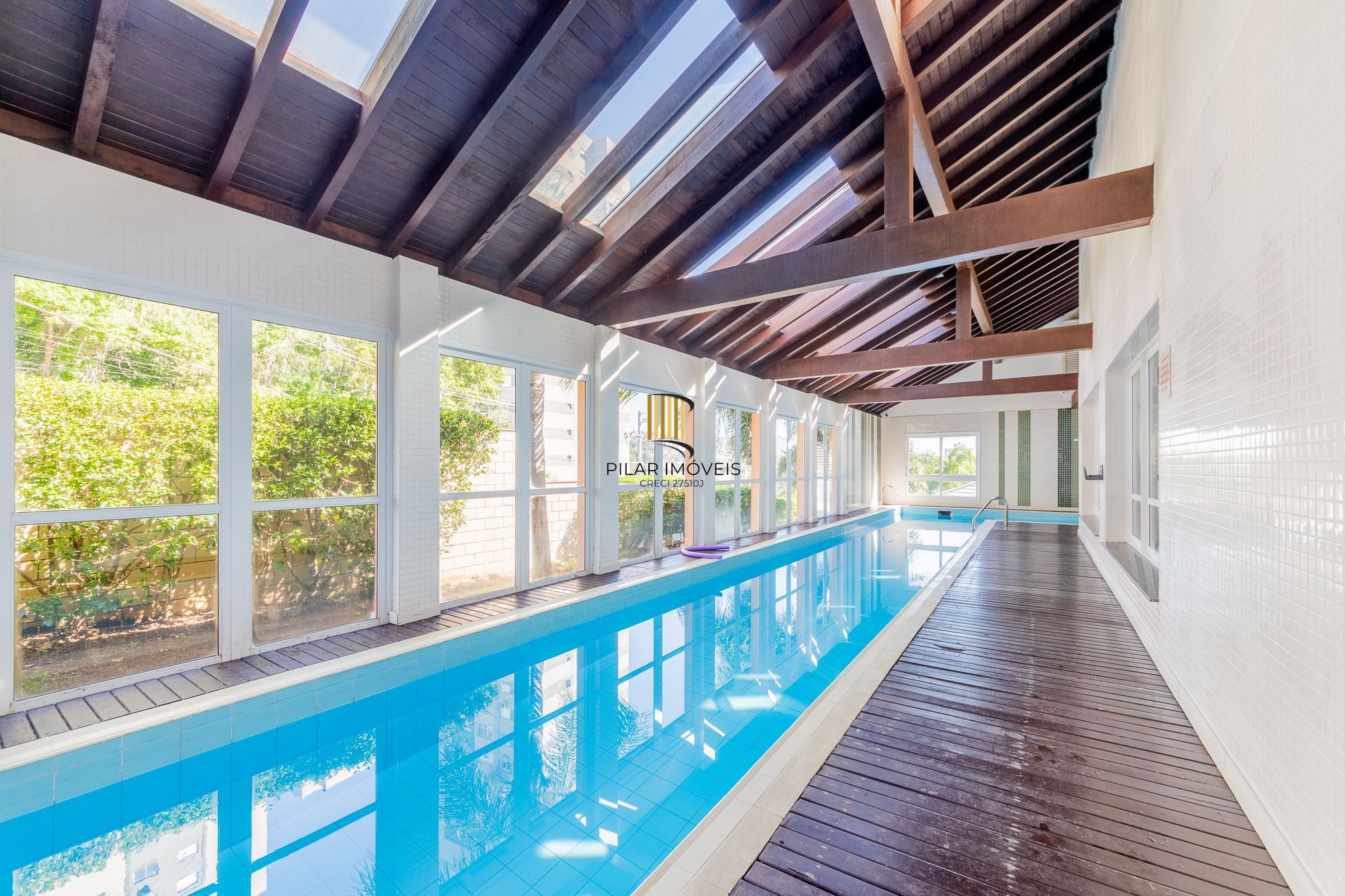 Casa lindíssima no Terra Mater à venda 3 dorm, Lareira e 2 vagas