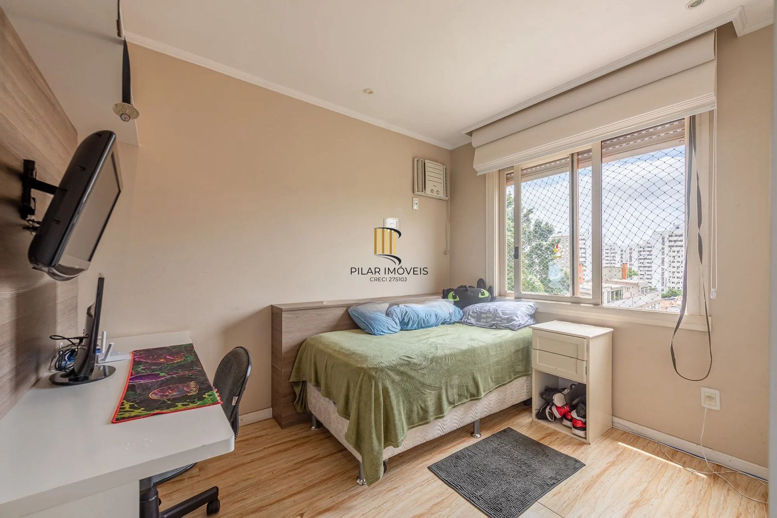 COBERTURA À VENDA c/ 168m2, 3 dormitórios, 1 suíte, 2 vagas de garagem, Passo da Areia, Porto Alegre !!